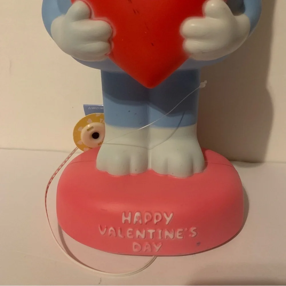 NWT. BLUEY 14” Valentine’s Day Blow Mold